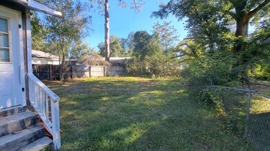 126 Lewis St in Walterboro, SC - Building Photo - Building Photo