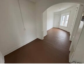 3860 N Saint Louis Ave, Unit 2R in Chicago, IL - Foto de edificio - Building Photo