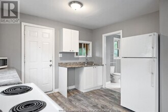 1078 Lincoln Rd in Windsor, ON - Building Photo - Building Photo