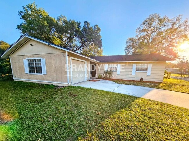 property at 318 Terrace Dr