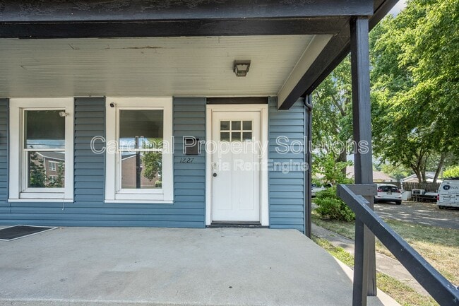 property at 1227 Woodside Blvd