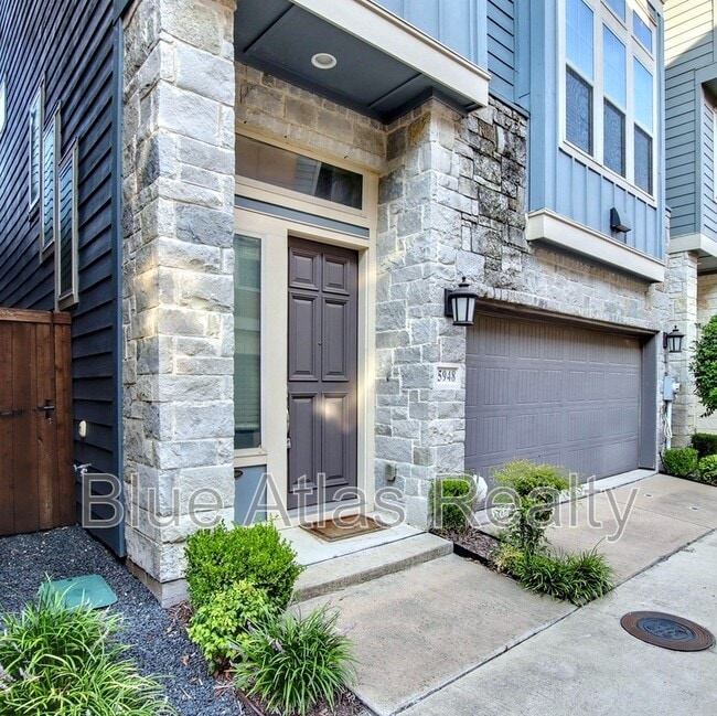 5948 Morning Star Pl in Dallas, TX - Foto de edificio - Building Photo