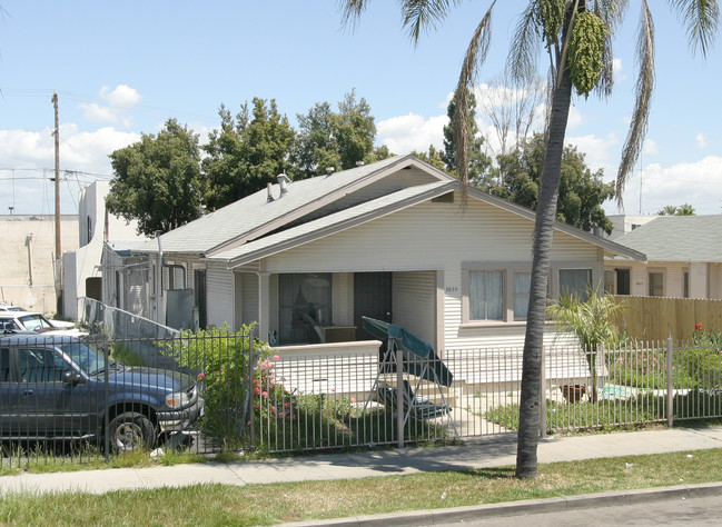 3853 41st St in San Diego, CA - Foto de edificio - Building Photo