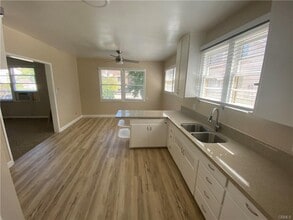 1611 S Atlantic Blvd in Alhambra, CA - Building Photo - Building Photo
