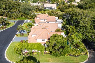 2133 NW 57th St in Boca Raton, FL - Building Photo - Building Photo