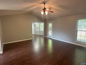 196 Hollington Dr NE in Huntsville, AL - Building Photo - Building Photo