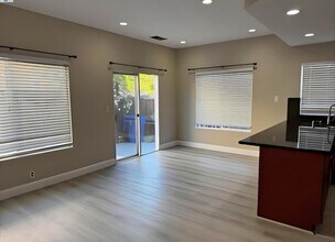6221 Potrero Dr, Unit N285 in Newark, CA - Building Photo - Building Photo