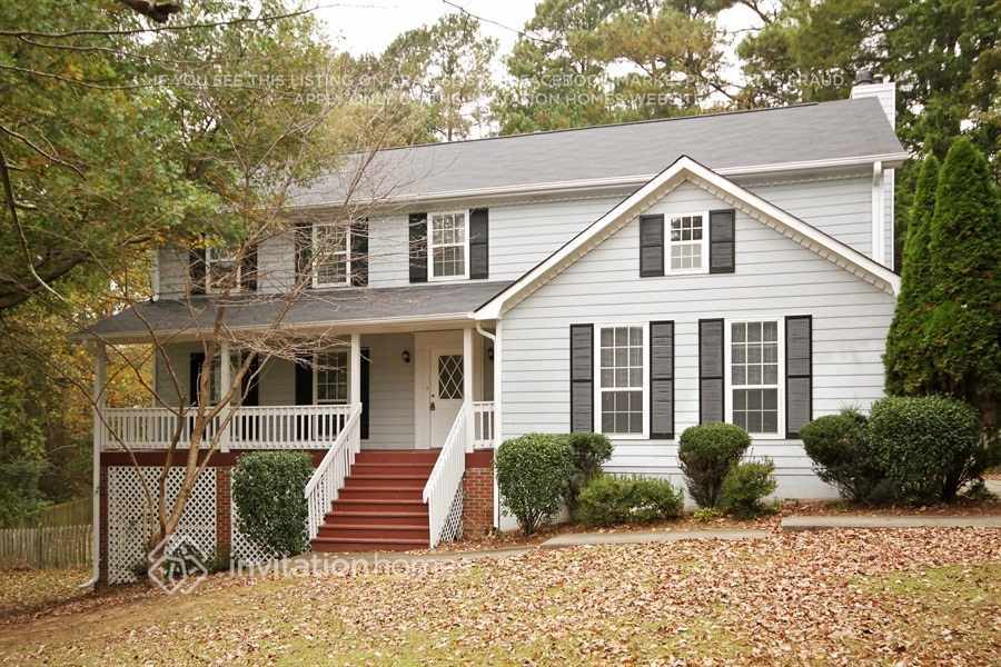 1705 Summit View Way in Snellville, GA - Building Photo