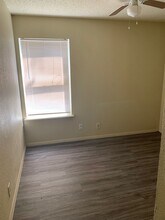 8305 Garcreek Cir, Unit #B in Austin, TX - Building Photo - Building Photo