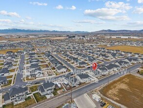 298 Old Farm Ln in Lindon, UT - Building Photo - Building Photo