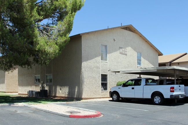 Building 34 in Mesa, AZ - Foto de edificio - Building Photo