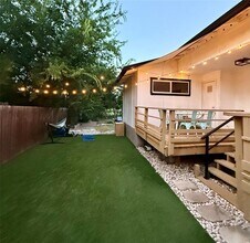 6100 Atwood St in Austin, TX - Building Photo - Building Photo