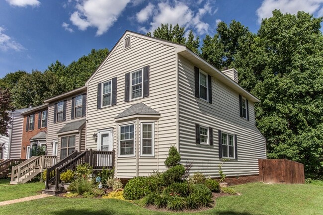 1678 Skiffes Creek Cir in Williamsburg, VA - Building Photo - Building Photo