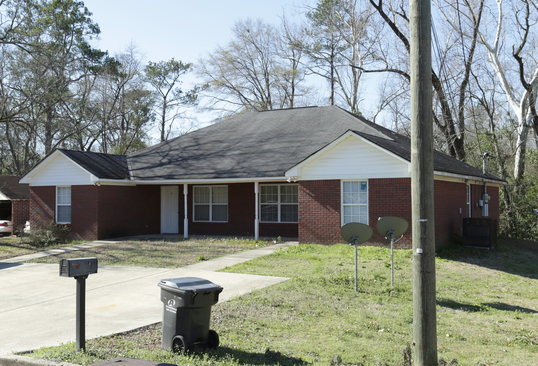 1711 18th Ave in Phenix City, AL - Building Photo