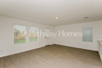 10016 Isla Ln in Crowley, TX - Building Photo - Building Photo