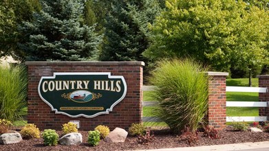 Country Hills Village in Hudsonville, MI - Building Photo - Building Photo