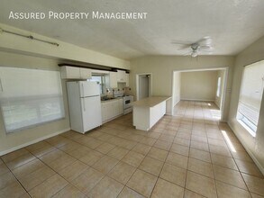 5816 Wolf Rd in Orlando, FL - Building Photo - Building Photo