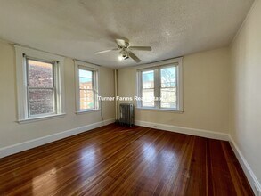 15 Barrows St, Unit 3 in Boston, MA - Foto de edificio - Building Photo