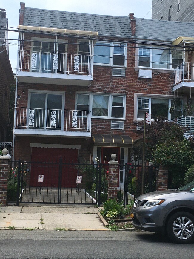 property at 1650 New York Ave