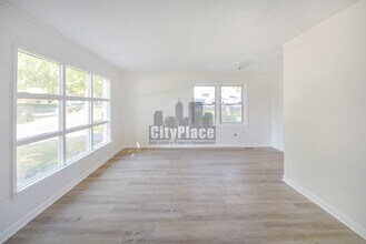 1239 Brooks St in Indianapolis, IN - Building Photo - Building Photo