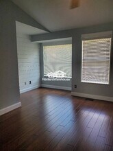 1351 Oak Borough Dr in Ballwin, MO - Building Photo - Building Photo