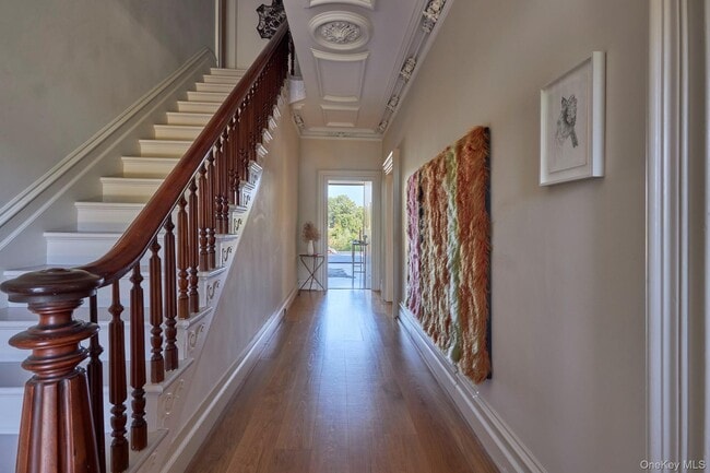 44 Main St in Germantown, NY - Building Photo - Building Photo