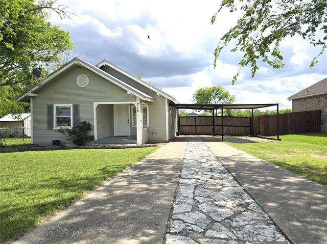 property at 712 Narrow St