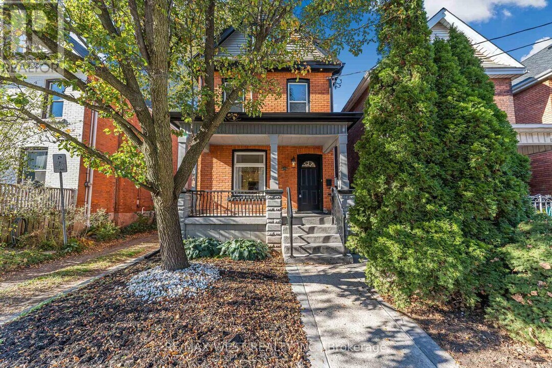57 Stirton St in Hamilton, ON - Building Photo