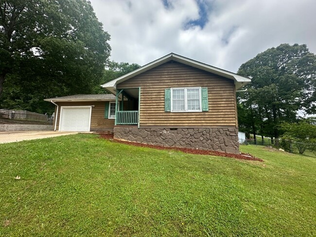 2117 Marian Ln in Oxford, AL - Building Photo - Building Photo