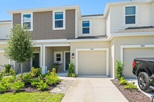 5805 Biscotti St in Nokomis, FL - Building Photo