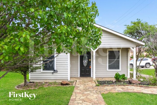 property at 418 E Ash St