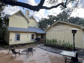 311 Le Grande Ave in Austin, TX - Building Photo - Building Photo