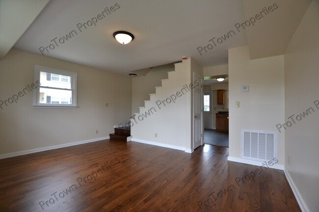 11 E Zarley Blvd in Joliet, IL - Foto de edificio - Building Photo