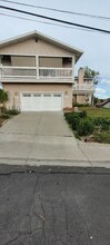 5991 Howell Dr in La Mesa, CA - Foto de edificio - Building Photo