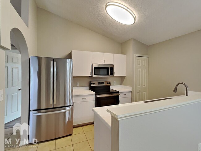6218 Calamari Pl in Riverview, FL - Foto de edificio - Building Photo