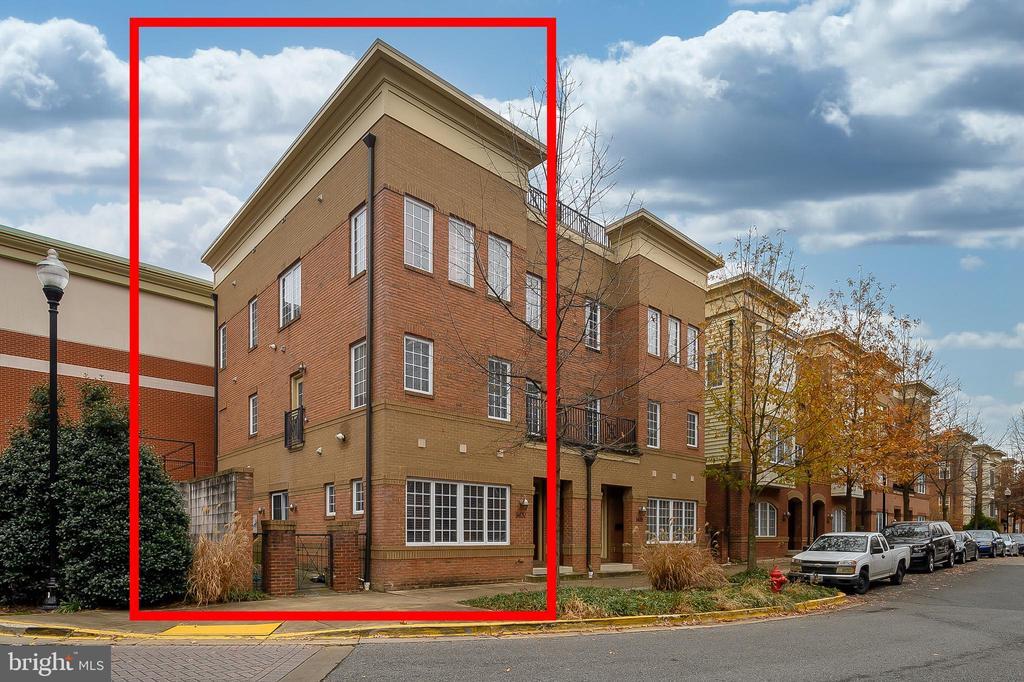 9631 Milestone Way in College Park, MD - Building Photo