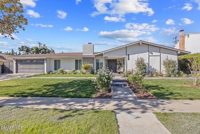 property at 1449 Norwich Ave