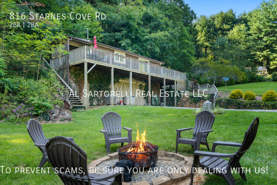 816 Starnes Cove Rd in Asheville, NC - Building Photo