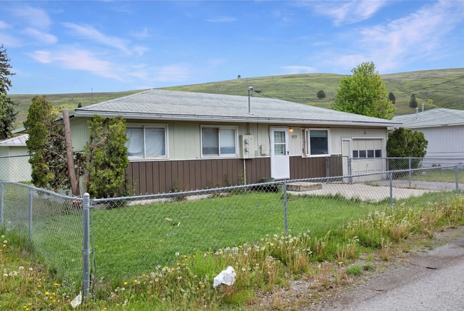 919 Rodgers St in Missoula, MT - Foto de edificio - Building Photo
