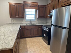 402 Club Villa Court in Kathleen, GA - Building Photo - Building Photo