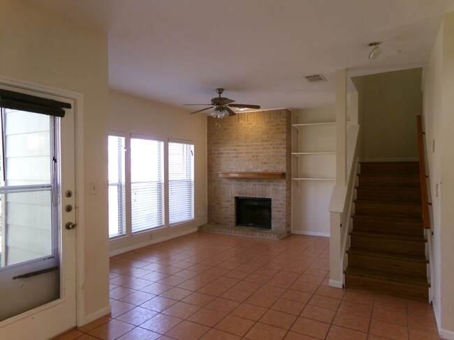 1504 Cinnamon Path in Austin, TX - Building Photo - Building Photo