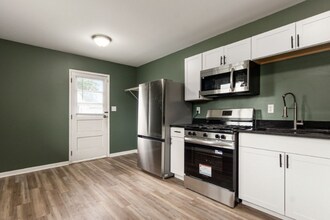 5068 Tremaine Ct in Columbus, OH - Foto de edificio - Building Photo