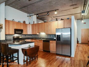 900 N Kingsbury St in Chicago, IL - Building Photo - Building Photo