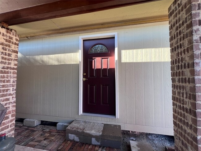 property at 10519 Silver Oak Ln