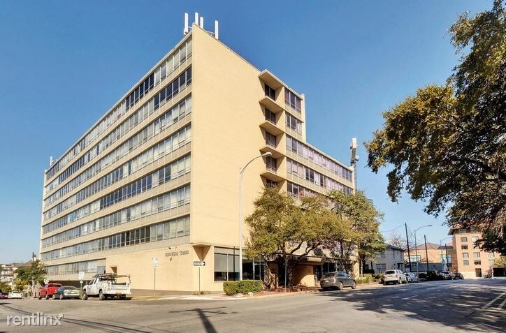 1800 Lavaca St-Unit -Apt 201 in Austin, TX - Building Photo