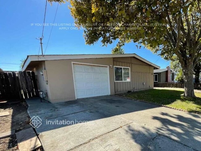 32 Bryan Ave in Antioch, CA - Building Photo - Building Photo