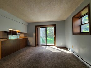 7810 Stevensville-Baroda Rd in Baroda, MI - Building Photo - Building Photo