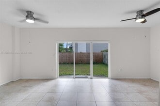 2883 SW 129th Terrace in Miramar, FL - Building Photo - Building Photo