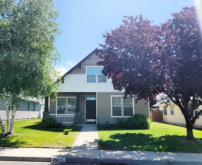 property at 4611 Arabian Ln
