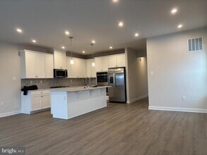 2646 Tisbury Ln in Downingtown, PA - Building Photo - Building Photo